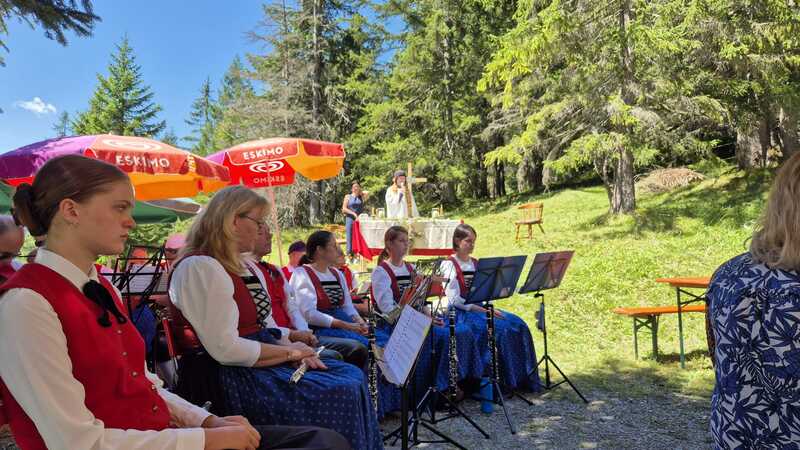 Alpmesse Stuben mit Platzkonzert